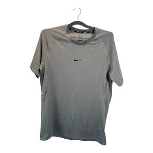 Nike Pro Dri-FIT Shirt Mens XL Athletic Workout Tee Standard Fit Training